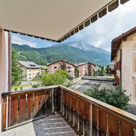 Chesa Lodola A - Apartment